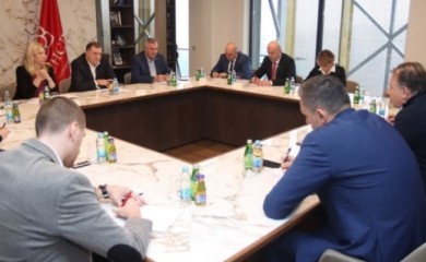 U Doboju sastanak SNSD-a i “osmorke”