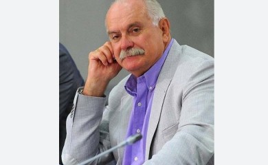 Slavni reditelj Nikita Mihalkov prebačen u bolnicu u teškom stanju