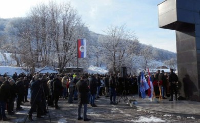 ZLOČIN BEZ KAZNE Obilježene 32 godine od stradanja Srba na Božić u selu Kravica kod Bratunca