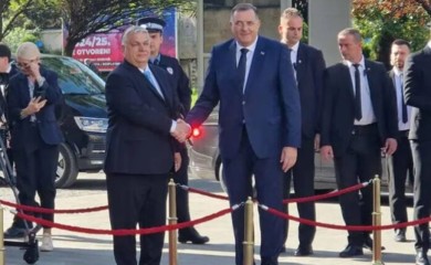 Dodik dočekao Orbana ispred Palate Republike: Sastanci zvaničnika Srpske i Mađarske