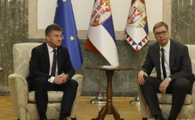 Vučić poslije sastanka sa Lajčakom: Srpski narod na KiM je izložen najžešćoj torturi