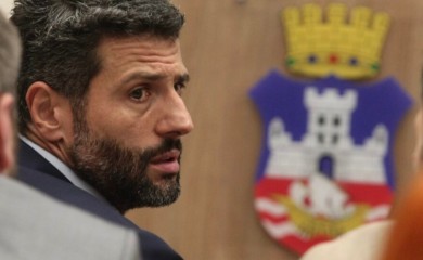 Šapić oštro o Vesiću: Neću više da se povlačim pred pacovima