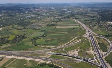 Brisel zavrnuo “slavinu”: Zbog međusobnih blokada nema isplate 100 miliona maraka grantova EU