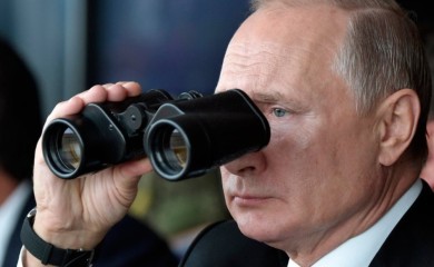 Panika u Rusiji! Dronovi “napali” jednu od rezidencija koju koristi Putin VIDEO