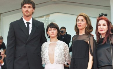 Prisila Prisli plakala na premijeri filma Sofije Kopole u Veneciji