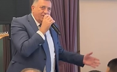 "I ja sam pjevao od Topole, pa do Ravne gore" Dodik ne prihvata KAŽNJAVANJE ZBOG PJESAMA
