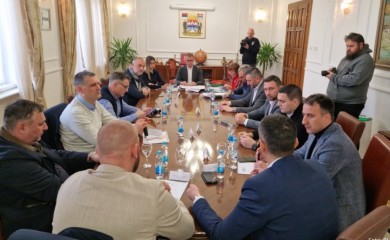 Stanivuković sa odbornicima o gradskoj kasi! Pećanac: Podržaćemo budžet