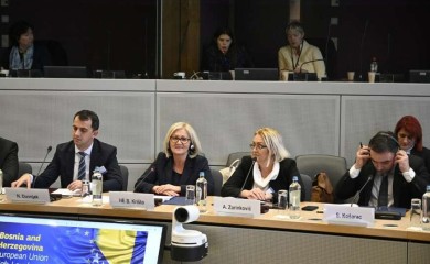 Varhelji o martu, ona o decembru: Krišto: Već u ovom mjesecu dobijamo datum za početak pregovora sa EU