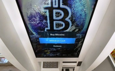 Bitkoin prvi put u istoriji prešao 100.000 dolara