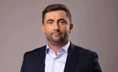 Ljubiša Petrović poručio Zori Vidović: Uzmite novac od Milorada Dodika
