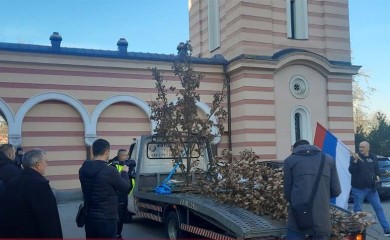 Badnjak stigao u crkvu Svete Trojice, Dodik i Cvijanović na prijemu kod Jefrema
