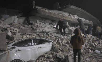 Dio Sirije proglašen područjem katastrofe, stotine zarobljenih pod ruševinama