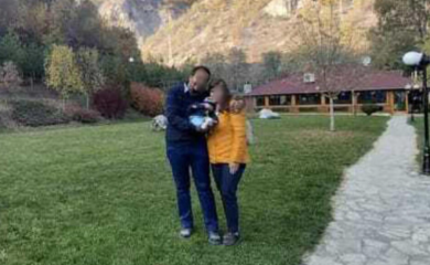 Ovo su roditelji iz Novog Pazara koji su ostali bez četvoro djece: Ocu koji je živ gorio potrebni krv i koža