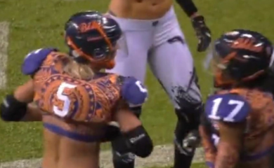 Amerikanka potpuno poludjela na sudiju: Je l' vidiš moju si*u?!