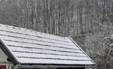 Snijeg padao u Mrkonjić Gradu, večeras osjetan pad temperature