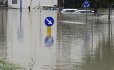 U Kanadi bjesne požari i poplave, hiljade evakuisanih