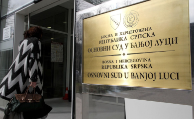Banjalučanin predstavljao ženu kao prostitutku, za klevetu mora platiti 6.000 maraka