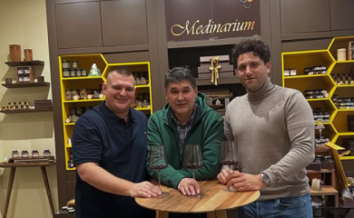 "Vina i med ispunjeni toplinom i tradicijom" Bilbija na slavi u Krecojevićevom Medinariumu