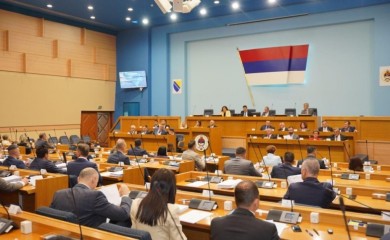 Prijedlog rezolucije o KiM: Šta su rekli poslanici NS RS i kakvi su efekti ovog dokumenta