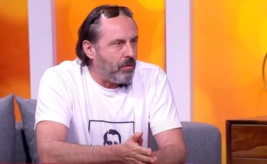 Zabranjeno pušenje tuži RTS, Stefana Milenkovića i Karajlića: Kičerajski su izveli pjesme