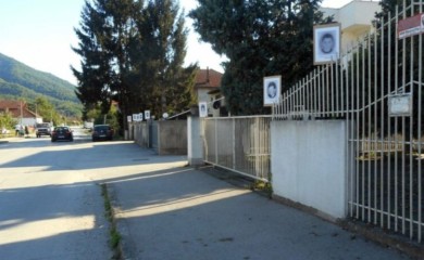 Fotografije stradalih Srba na putu Bratunac - Srebrenica