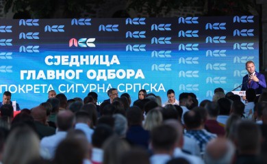 Ko nosi Stanivukovićeve liste? Preletači, kontroverze i mnogo neodgovorenih pitanja
