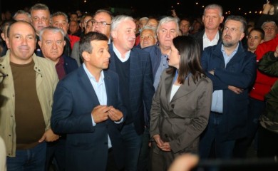 "Dolazimo i ako nam zabrane" Opozicija u Srpskoj ne odustaje od Skupštine na otvorenom