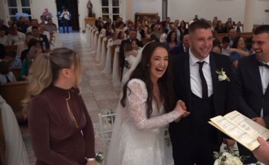 Hit video sa vjenčanja u BiH: "Nemoj, tetka, nemoj, molim te!" (VIDEO)