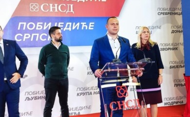 ŠOBOT ČESTITAO STANIVUKOVIĆU Kandidat SNSD priznao poraz u Banjaluci