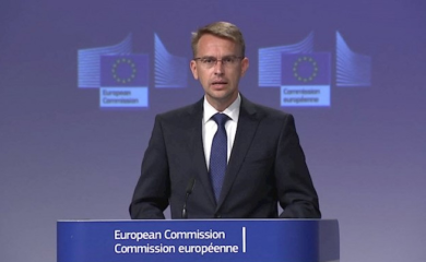 Potparol EU poziva na odgađanje primjene odluke o registarskim tablicama