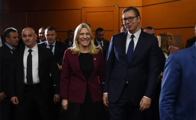 Cvijanovićeva se sastala sa Vučićem u Tirani