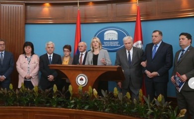 Stavovi Srpske mijenjaju se po želji moćnika?