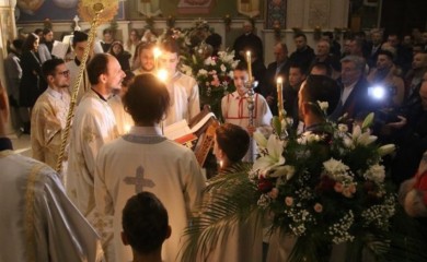 Širom Srpske služene božićne liturgije (FOTO)