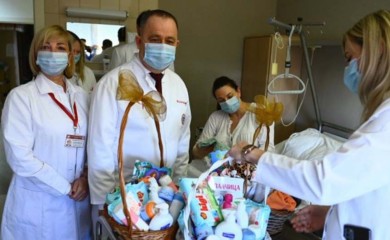 Hristina prva beba rođena na Božić