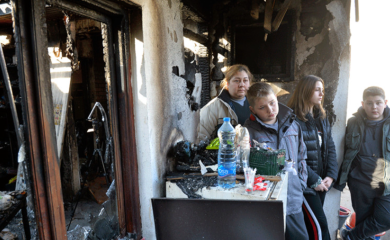 Katanićima kuća izgorjela na Badnji dan, troje djece ostalo bez doma
