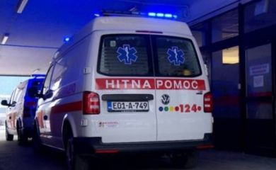Teška saobraćajna nezgoda: Povrijeđen vozač “golfa” u sudaru sa autobusom
