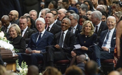 Barak Obama na sahrani Džesija Džeksona žestoko napao Trampa