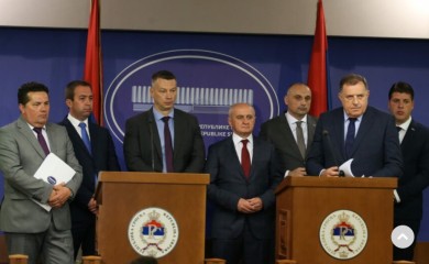 Recept dugovječnosti vladajuće koalicije u Srpskoj: “Udavače” koje se cjenkaju za lični interes