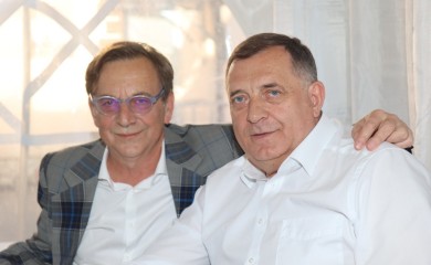 Dodik slavi Đurđevdan, dio atmosfere pokazao na mrežama: "U goste mi je došao i moj prijatelj i veliki glumac"