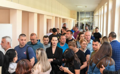 Obrađeno 90 odsto biračkih mjesta: Kurtijeva stranka vodi sa 43,6 odsto glasova