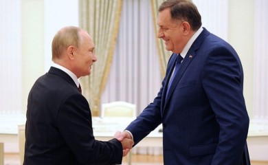 Dodik čestitao rođendan Putinu