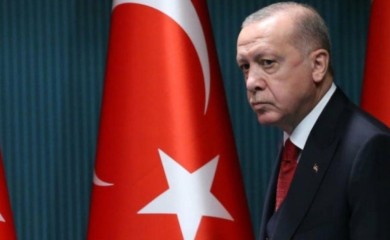 Erdogan jednoglasno reizabran za lidera stranke