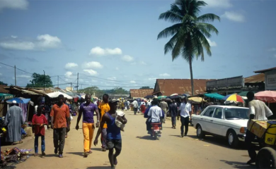 GVINEJA: U saobraćajnoj nesreći poginulo najmanje 25 osoba