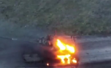Ukrajinci prikazali snimak uništavanja ruskog tenka T-80 VIDEO