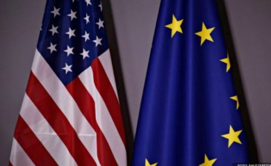 Blumberg: EU pritišće SAD da nađu način za ublažavanje sankcija ruskoj Gasprombanci