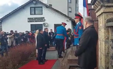 Na groblju Sveti Pantelija u Banjaluci položeni vijenci palim borcima VRS VIDEO