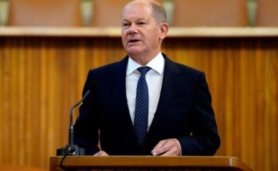 Šolc: Vašington i Brisel ne žele da NATO bude uvučen u sukob u Ukrajini