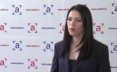 Snimao Sanju Vulić na biračkom mjestu: "Sa kojim pravom posmatrač ima uvid u moj lični dokument?"