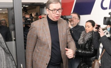 Vučić formira Narodni pokret za državu jer mu prvi put pada rejting