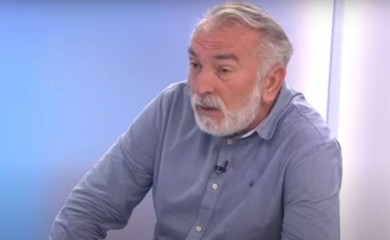 Popržen o najavljenim mjerama Vlade RS: "Nije samo telefon problem, šta djeca gledaju u Narodnoj skupštini?"